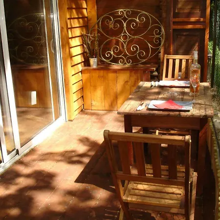 Chalet En Bois Avec Sauna Campingplatz
